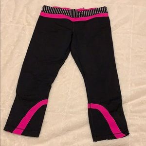 Lululemon capris, black/pink, size 8